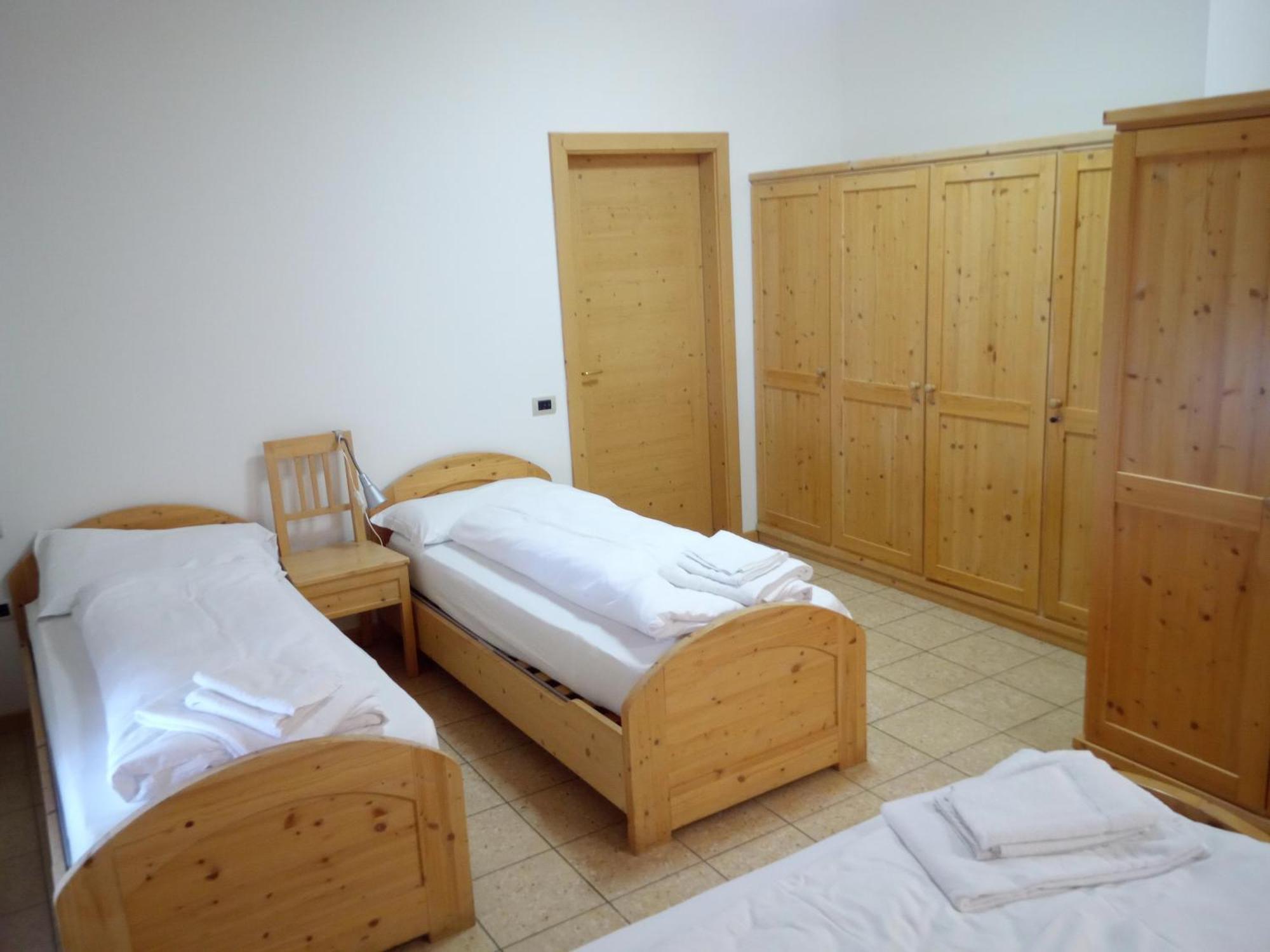 Taxus Hostel Pieve Tesino Exterior photo